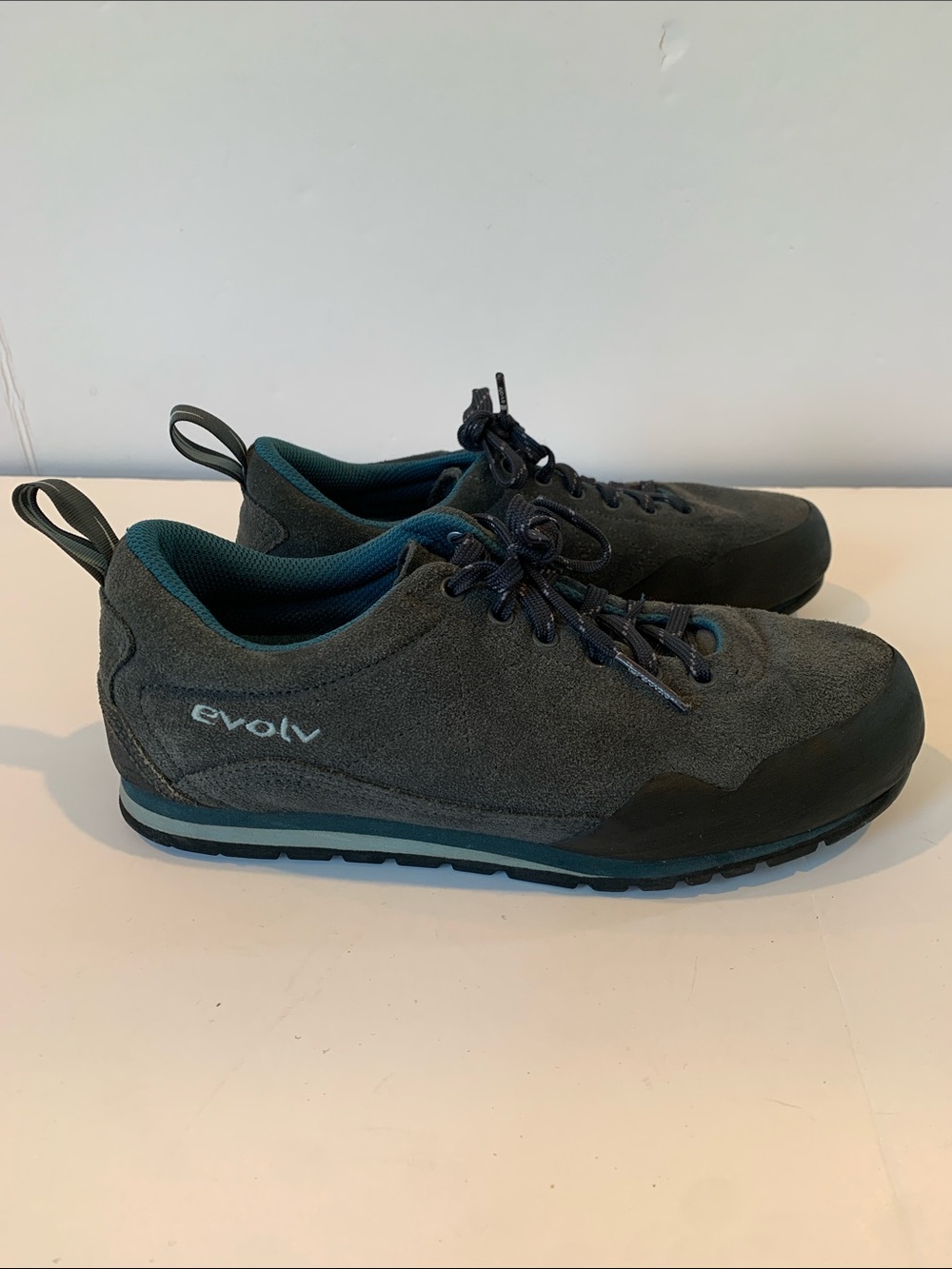 Evolv Rebel Approach Women’s Size 8 Gray Suede TRAX Climbing Shoes Teal Accents